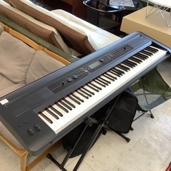 キーボード　88鍵盤　KORG KROSS-88 スタンド付き