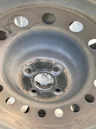 175/60R16スタッドレスタイヤ