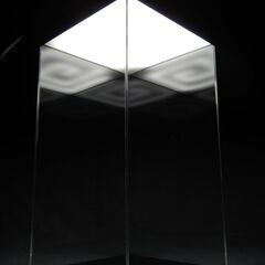 フィギュアケース　コレクションケース　１/6　サイズ　高さ３５６ｍｍ　LEDライト照明 の画像
