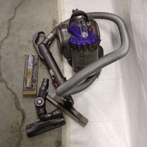 1216-139 dyson　掃除機　DC22