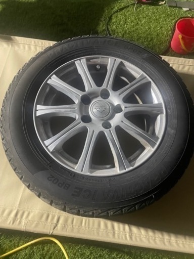 日産セレナ　スタッドレス