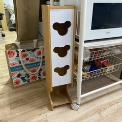 トイレットペーパー収納の画像