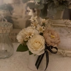 Flower＆Aroma  Revia Rosee  体験レッスンアレンジメントの画像