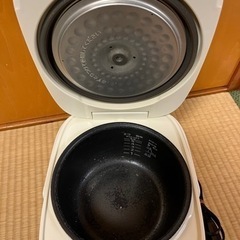 炊飯器　タイガー　5.5号炊き　2012年製の画像