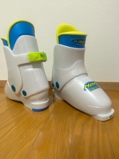 12月18日まで限定価格‼︎‼︎ スキー4店セット《新品未使用品》スキー板127cm ブーツ23cm ジュニア用　子供用