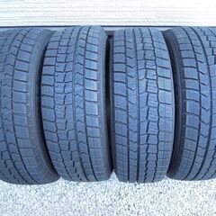 ダンロップ スタッドレスタイヤ WINTER MAXX WM02 17年製 185/65R15 4本の画像