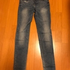 ユニクロジーンズ 女性用 S(25インチ)デニム