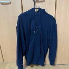 メンズ　パーカー　GUESS 未使用