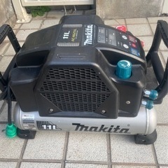 未使用品、マキタコンプレッサー