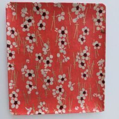 梅柄の小皿の画像