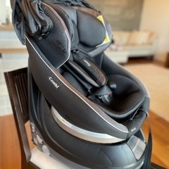 コンビ　チャイルドシート　ISOFIX  クルムーブ
