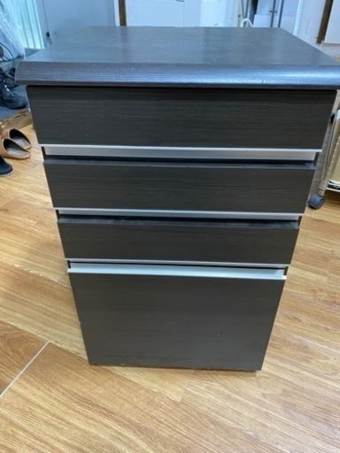 収納棚