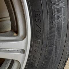 スタッドレス、アルミホイル着き4本の画像