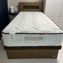最終値下げ＊Serta サータ ハリウッド4000 ベッドフレーム