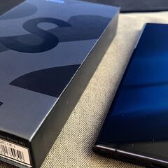 【中古美品】Galaxy S22 Ultra 白ロムの画像