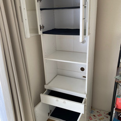 食器棚 の画像
