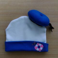 【値下げ500→400】【未着用】ドナルドダックニットキャップの画像