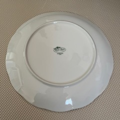ナルミの大きいお皿の画像
