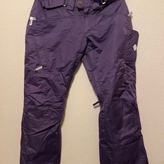 シーズン　スノボウェア　上２点　下1点　ゴーグル　板　レディース　早い者勝ちの画像