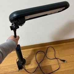 【取引中】サンヨー　it'sシリーズ　デスクライト