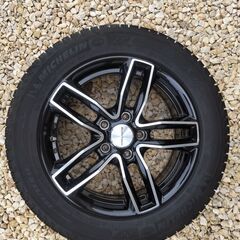 最終値下げ〜スタッドレスタイヤ、ホイールセット（Audi A3 ...