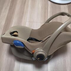 combiのハイローチェア、グッドキャリー譲りますの画像