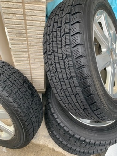 トヨタスタッドレスタイヤ16インチ