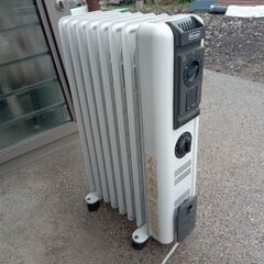 デロンギオイルヒーター、H350812TC　EX１の画像