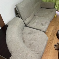 再度上げ直し ニトリのローソファ