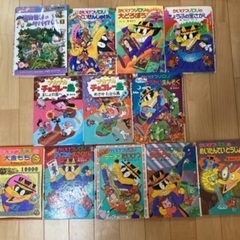 かいけつゾロリ　9冊　ぷかぷかチョコレー島　2冊　サバイバル1冊...