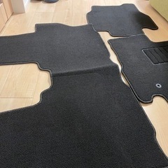 ダイハツ ムーヴキャンバス フロアマット 新型の画像