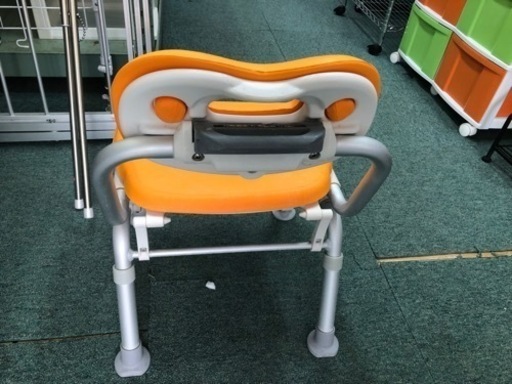 【リサイクルサービス八光　田上店】Panasonic　シャワーチェア［ユクリア］コンパクトワンタッチおりたたみ　PN-L41411D（オレンジ）