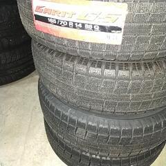 ほぼ新品　スタッドレス　トーヨータイヤ GARIT G5　185/70R14 