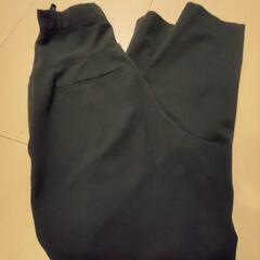 ユニクロ含む・マタニティパンツ3点・Ｌサイズの画像