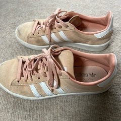値下げ　adidas  23.0cmの画像