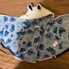 Ampersand もこもこおくるみ？ポンチョ？の画像