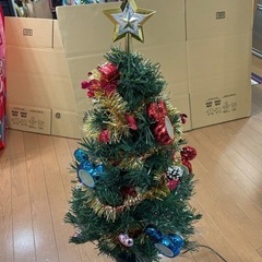値下げ！ディズニー90cmファイバーツリー🎄オーナメント付きの画像