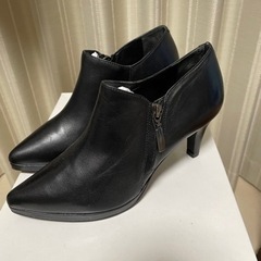 ショートブーツの画像