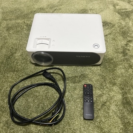 写真追加しました！中華製プロジェクター