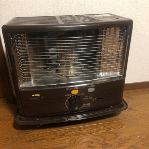 石油ストーブ　暖かいです　芦屋
