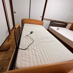 【決まりました🙏】介護ベッド　介護用ベッド　電動ベッド　動作確認済みの画像