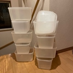 ダイソーの容器9個(昆虫飼育で使用してました)