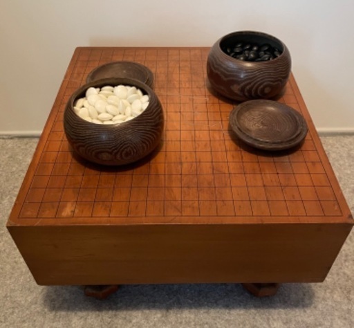 囲碁盤と碁石