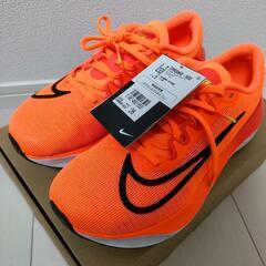 新品未使用品　訳あり　ナイキ　ズームフライ5　オレンジ　26cm NIKE　ランニングシューズの画像