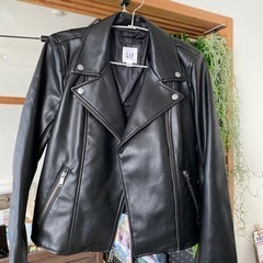 GAPライダーズジャケット✴︎1回のみ着用！