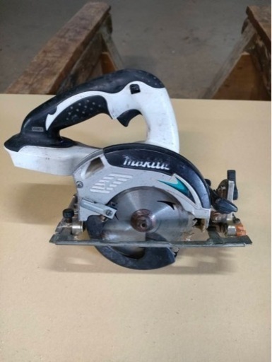 マキタ  makita  充電丸のこSS540D