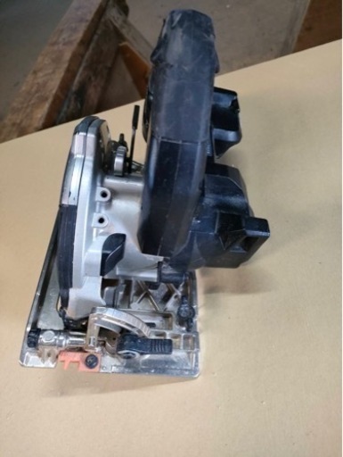 マキタ  makita  充電丸のこHS474D