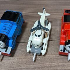 プラレールトーマス車両　３両の画像