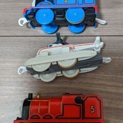 プラレールトーマス車両　３両の画像