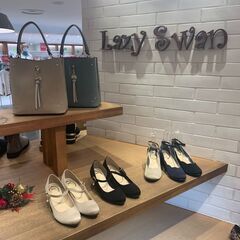 オープニングスタッフ募集！販売☆服装・髪色自由・社販アリ